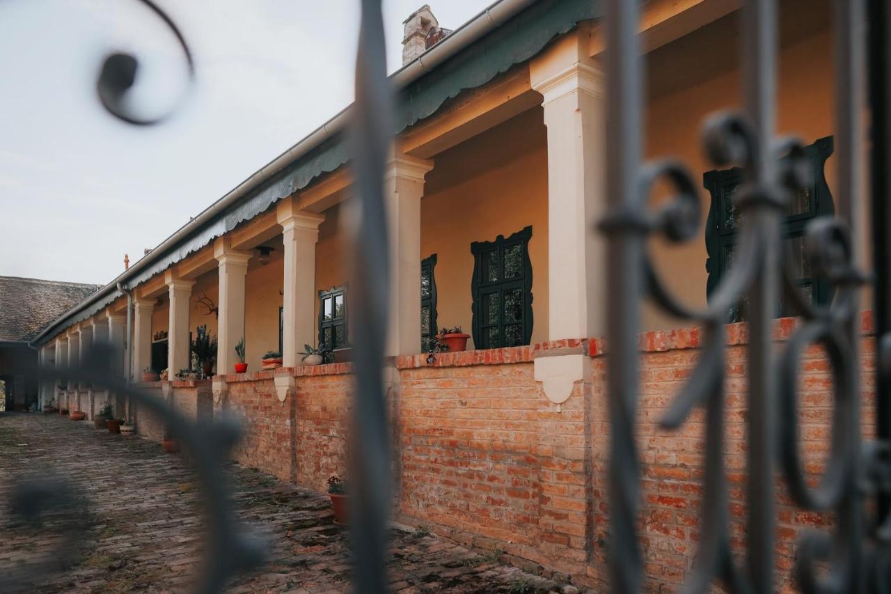Tradicionalna Kuca Biljkinog Oca Vila Lug Exterior foto