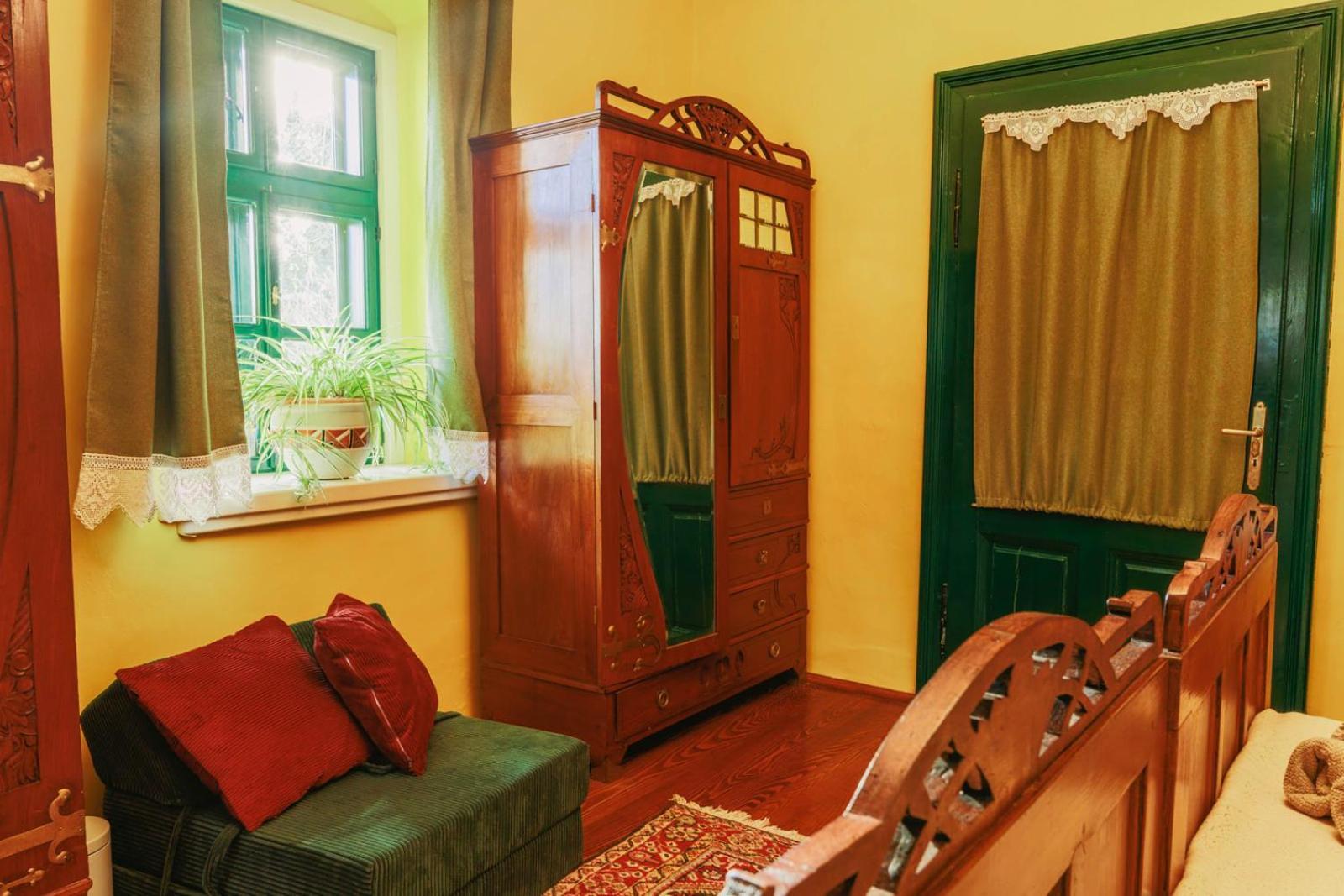 Tradicionalna Kuca Biljkinog Oca Vila Lug Exterior foto